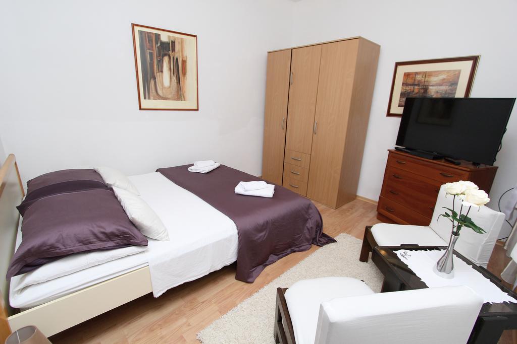 Apartment Old Town Manosa Σπλιτ Εξωτερικό φωτογραφία